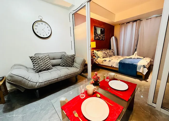 Scr Summer Vibe Netflix Balcony Apartamento Manila
